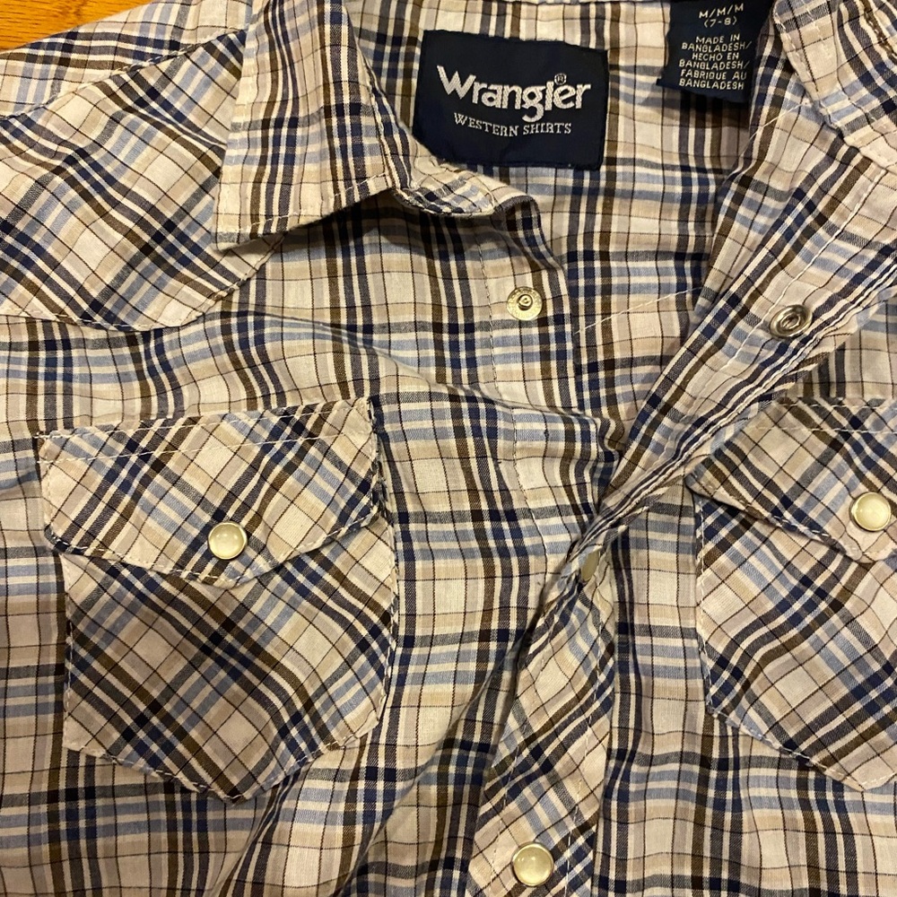 Wrangler Pearl snap shirts(2) - Picture 8 of 9